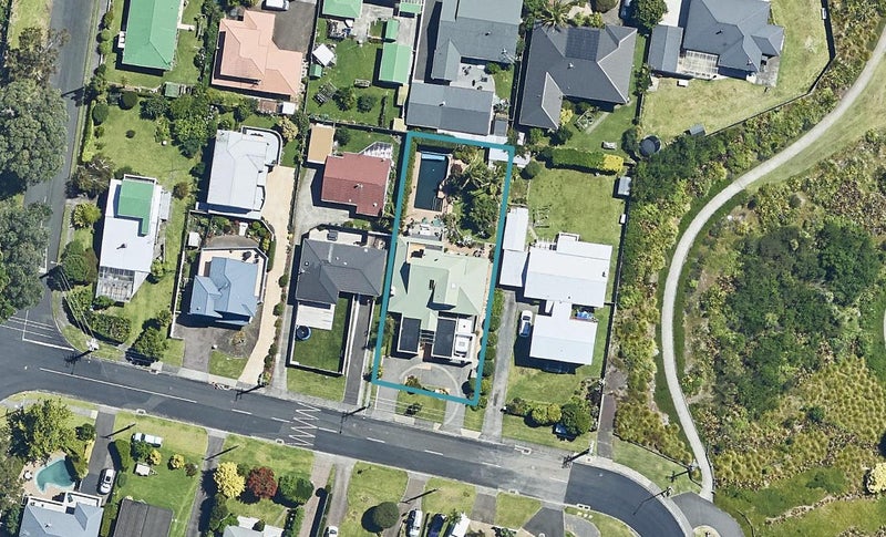 56 Hinewa Road, Otumoetai, Tauranga - Carousel 1