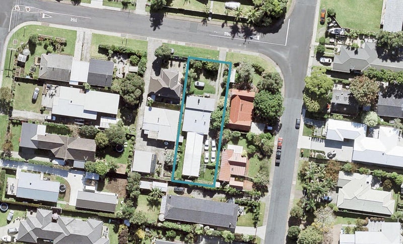 4 Kawau Island Avenue, Manly, Whangaparaoa - Carousel 1