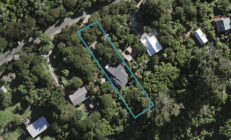 28 Hekerua Road, Oneroa, Waiheke Island - Carousel 1