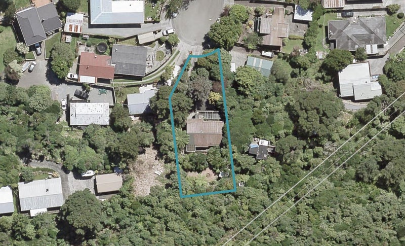 17 Crystal Grove, Birchville, Upper Hutt - Carousel 1