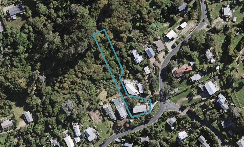 61 Ocean Road, Surfdale, Waiheke Island - Carousel 1