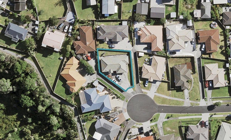17 Eloise Place, Clendon Park, Auckland - Carousel 1