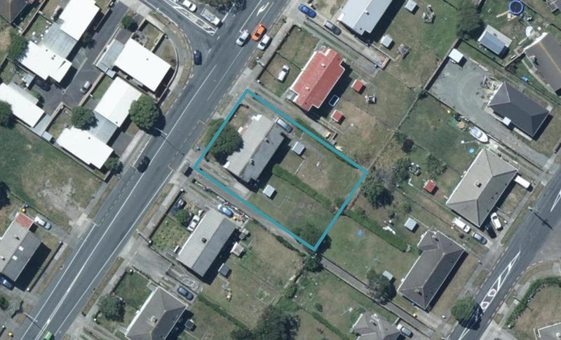 52 Warspite Avenue, Cannons Creek, Porirua - Carousel 1