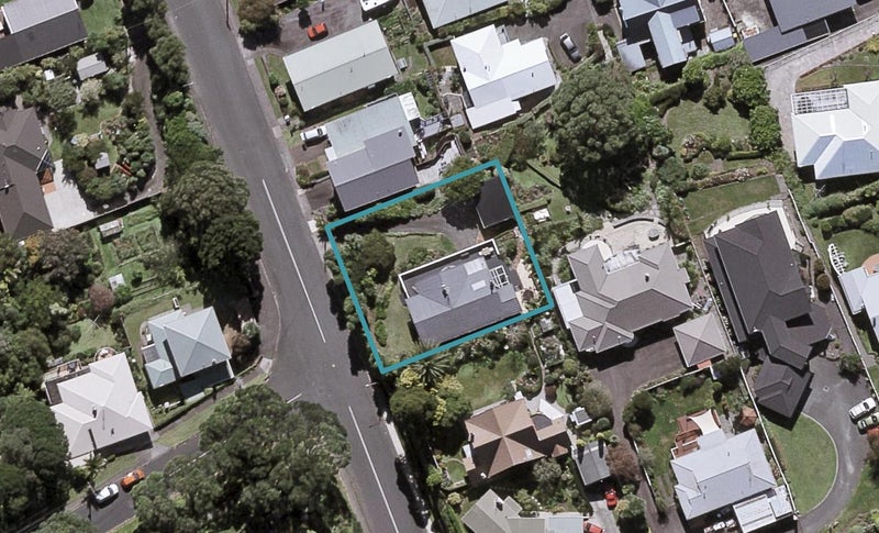 77 Belt Road, New Plymouth, New Plymouth - Carousel 1