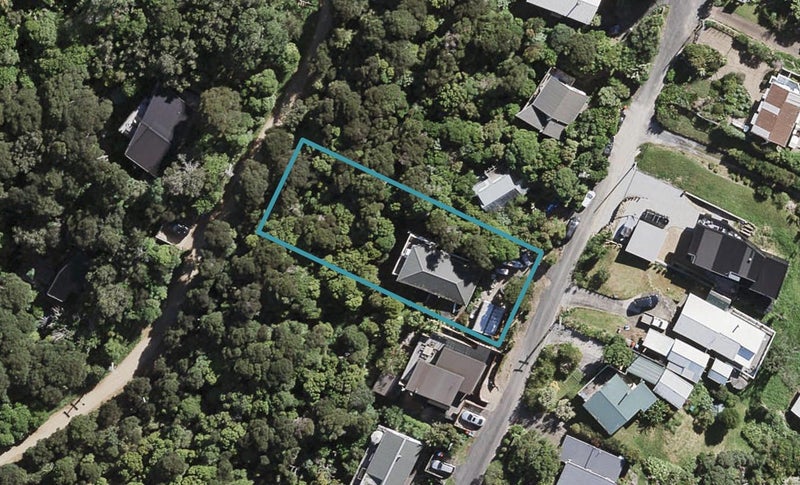 21 Burrell Road Extension, Oneroa, Waiheke Island - Carousel 1