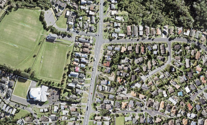 739 East Coast Road, Browns Bay, Auckland - Carousel 1