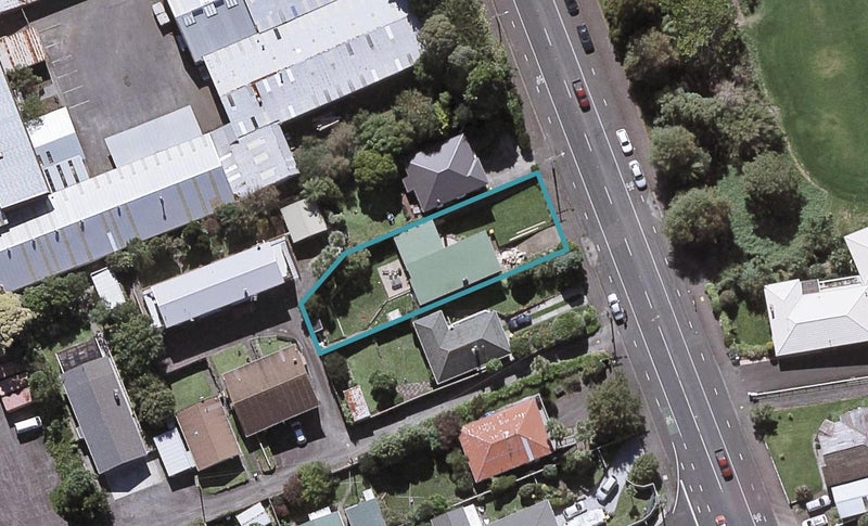 230 Carrington Street, Vogeltown, New Plymouth - Carousel 1