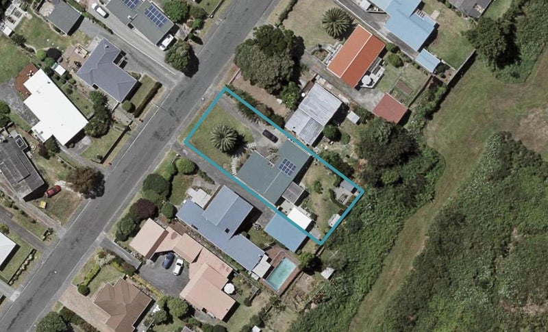 19 Teoti Street, Paraparaumu Beach, Paraparaumu - Carousel 1