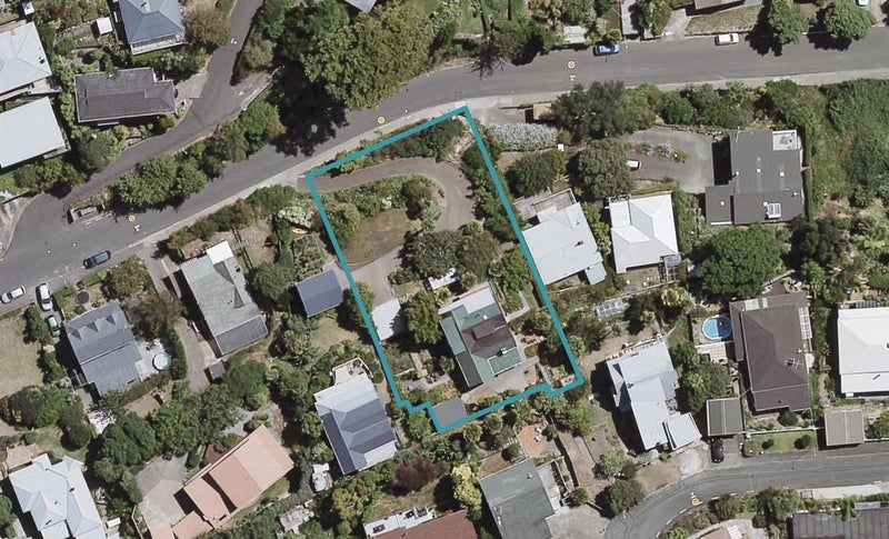 16 Hadfield Terrace, Bluff Hill, Napier - Carousel 1