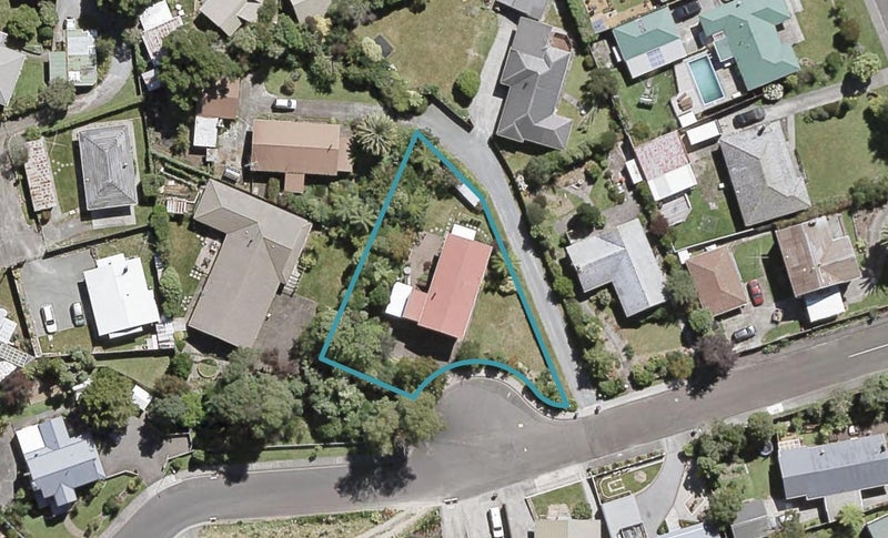 27 McCarthy Grove, Clouston Park, Upper Hutt - Carousel 1