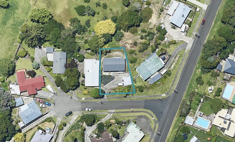 3 Carnie Street, Gate Pa, Tauranga - Carousel 1
