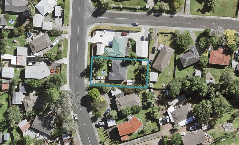 58 Captain Scott Road, Glen Eden, Auckland - Carousel 1