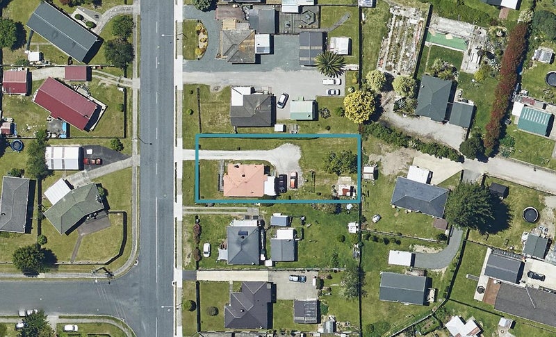9 McIntyre Avenue, Fenton Park, Rotorua - Carousel 1
