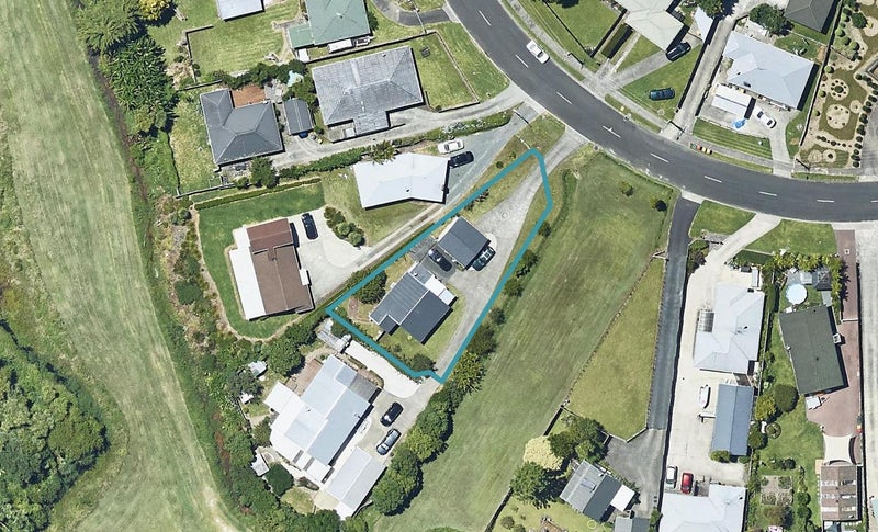 34A Humber Crescent, Gate Pa, Tauranga - Carousel 1