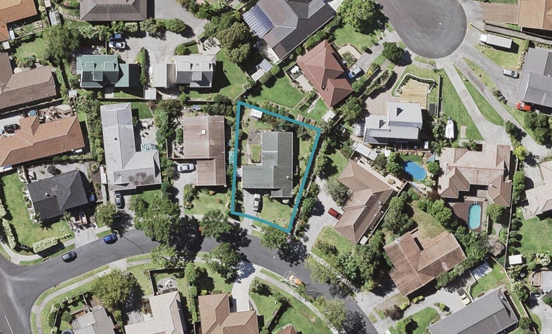 8 Fieldstone Court, Northpark, Auckland - Carousel 1