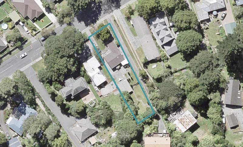 42 Hine Road, Wainuiomata, Lower Hutt - Carousel 1