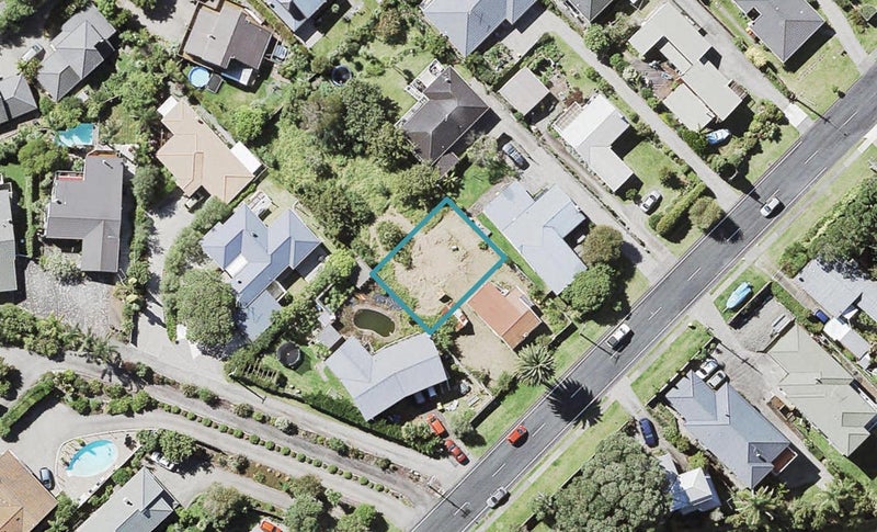 9B Arran Road, Browns Bay, Auckland - Carousel 1