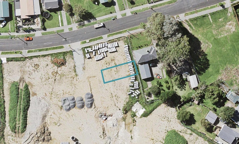 25 Marsics Street, Glen Innes, Auckland - Carousel 1