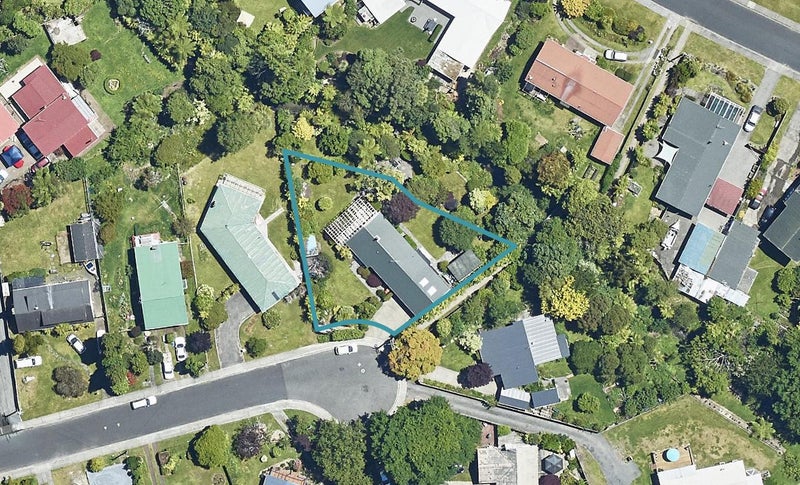 16 Amokura Street, Fairy Springs, Rotorua - Carousel 1