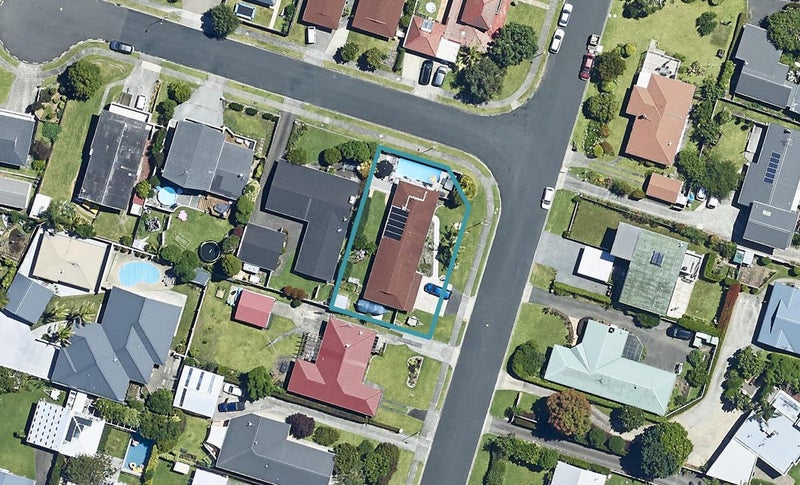 2 Apollo Street, Otumoetai, Tauranga - Carousel 1
