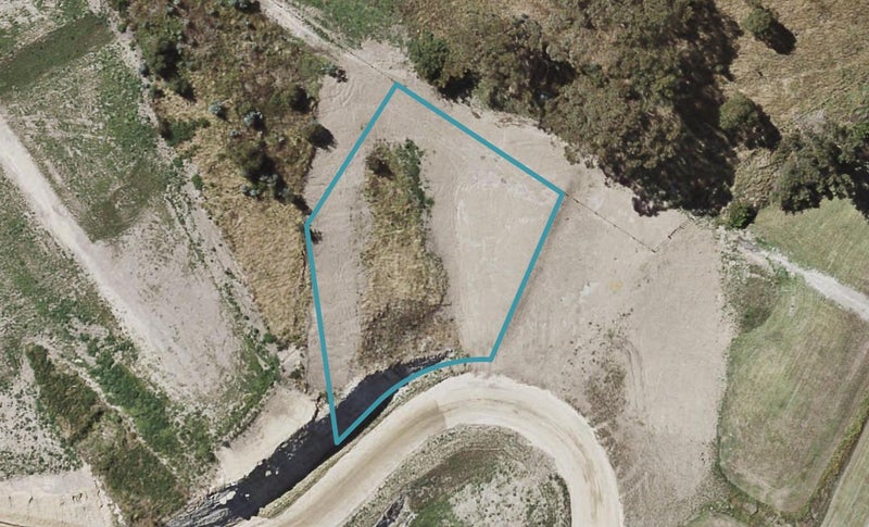 72 Oak Road, Poraiti, Napier - Carousel 1