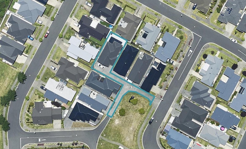 9 Capstan Close, Pyes Pa, Tauranga - Carousel 1