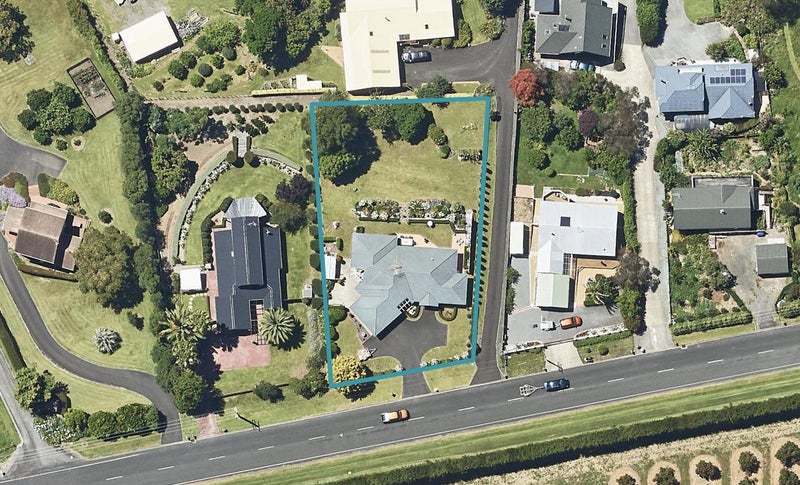153 Tanners Point Road, Tanners Point, Katikati - Carousel 1