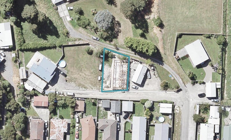28B Stockdale Street, Wainuiomata, Lower Hutt - Carousel 1