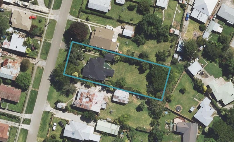 4 Dickson Street, Kaiti, Gisborne - Carousel 1