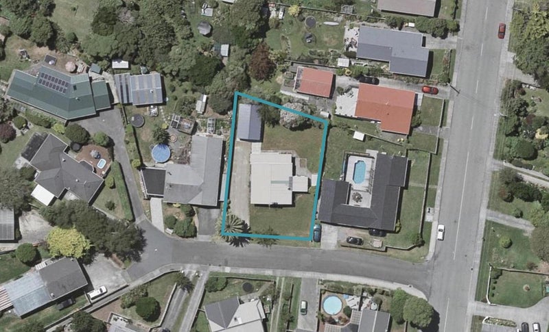 4 Edward Court, Raumati South, Paraparaumu - Carousel 1