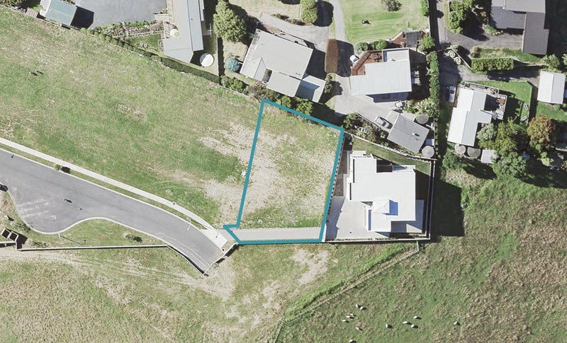 18 Herbert Pollard Drive, Maraetai, Auckland - Carousel 1