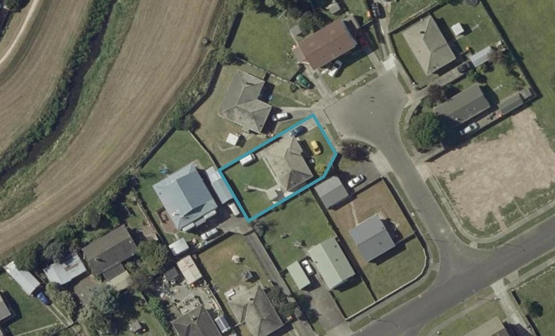 5 Hull Place, Highbury, Palmerston North - Carousel 1