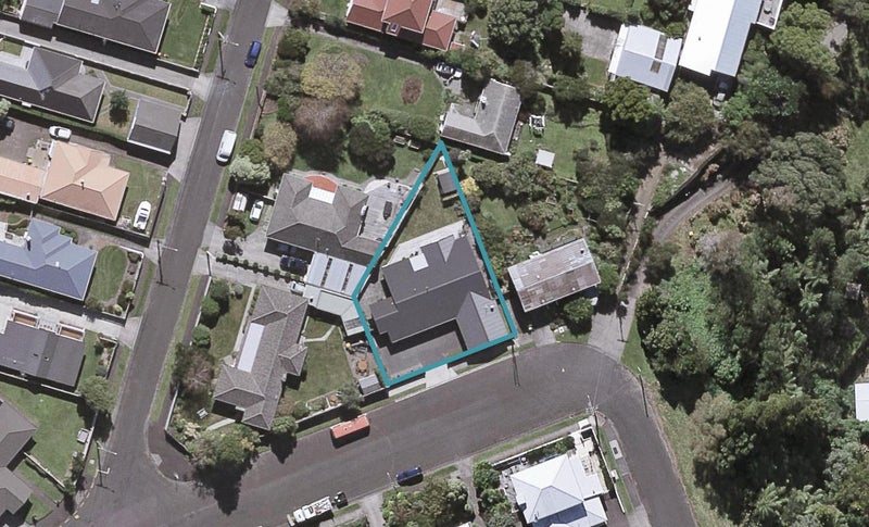 19 Oriental Street, Welbourn, New Plymouth - Carousel 1