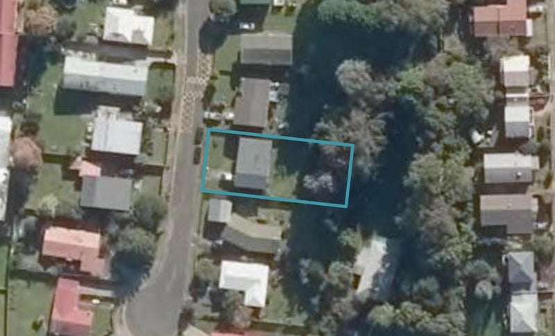 9 Cresta Place, Onerahi, Whangarei - Carousel 1