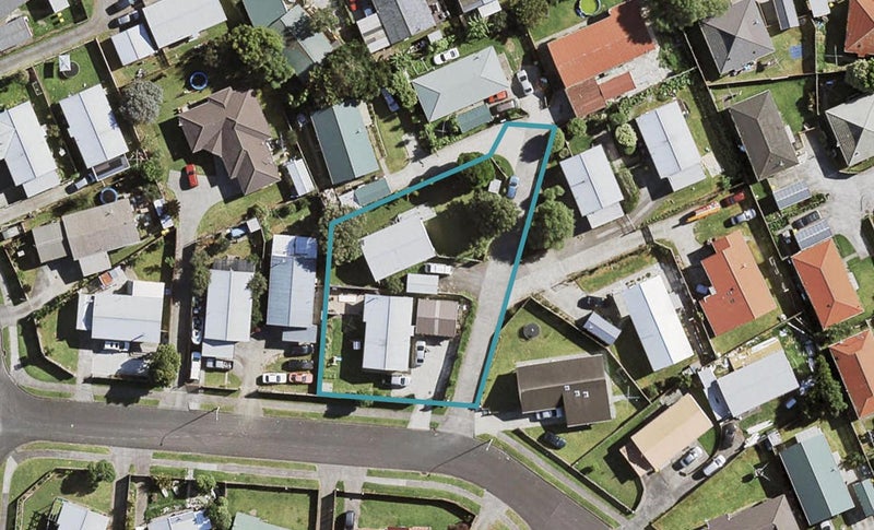 1/8 Volta Place, Clendon Park, Auckland - Carousel 1