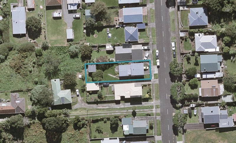 74 Pioneer Road, Moturoa, New Plymouth - Carousel 1