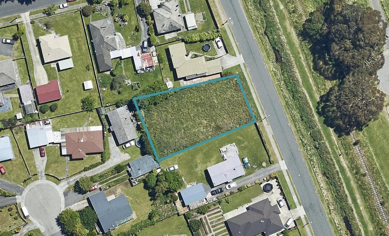 46 Neil Road, Fairy Springs, Rotorua - Carousel 1