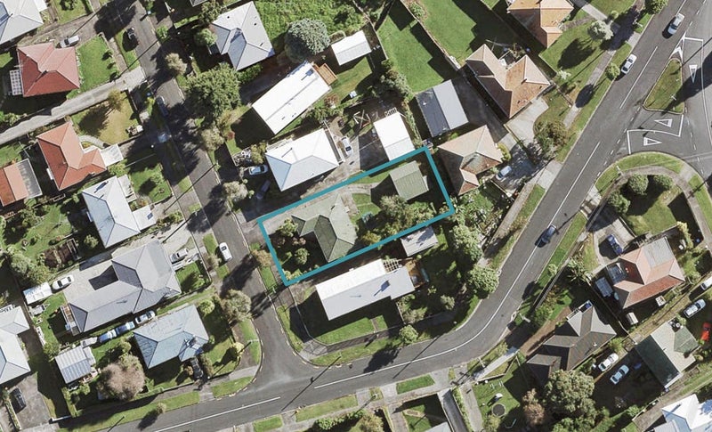 3 Whittle Place, New Windsor, Auckland - Carousel 1
