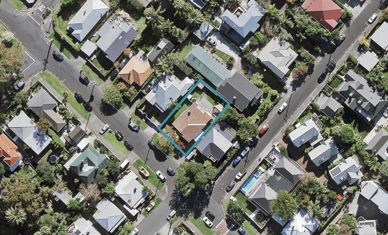 35 Warnock Street, Westmere, Auckland - Carousel 1