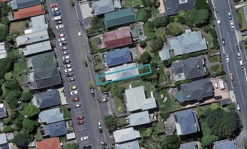 15 Hiropi Street, Newtown, Wellington - Carousel 1