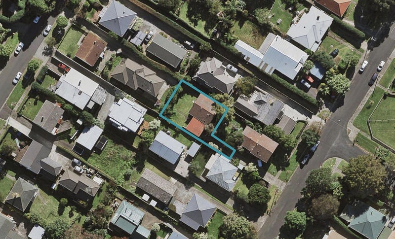 20A Rangipawa Road, One Tree Hill, Auckland - Carousel 1