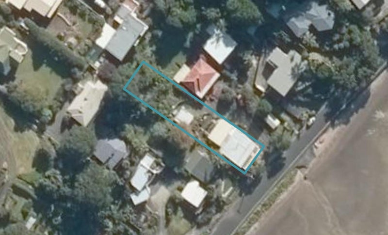 116 Beach Road, Onerahi, Whangarei - Carousel 1