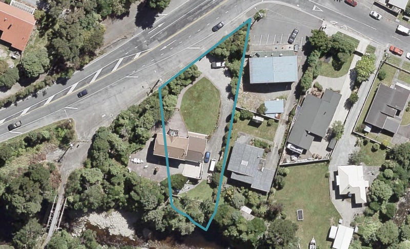 638 Main Road, TE MARUA, UPPER HUTT - Carousel 1
