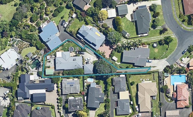 12 Dysart Road, Otumoetai, Tauranga - Carousel 1