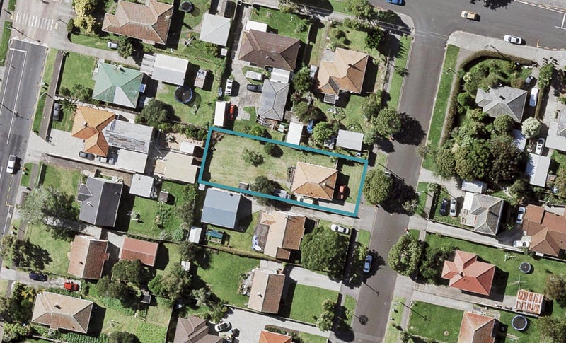 3 Kawiti Avenue, Point England, Auckland - Carousel 1