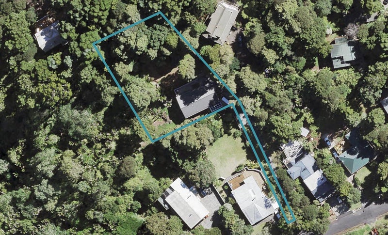 9 Karen Road, Laingholm, Auckland - Carousel 1