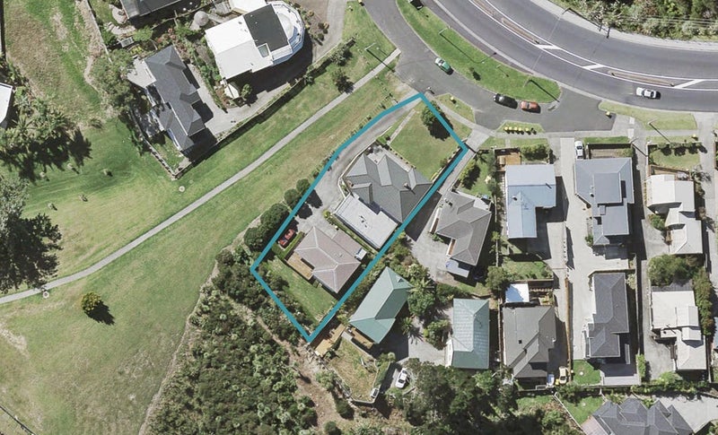 2/728 East Coast Road, Pinehill, Auckland - Carousel 1