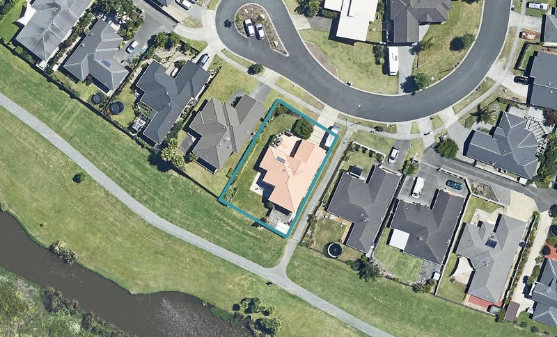39 Sarah Place, Papamoa Beach, Papamoa - Carousel 1