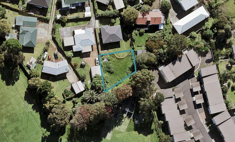 102A Holly Street, Avondale, Auckland - Carousel 1