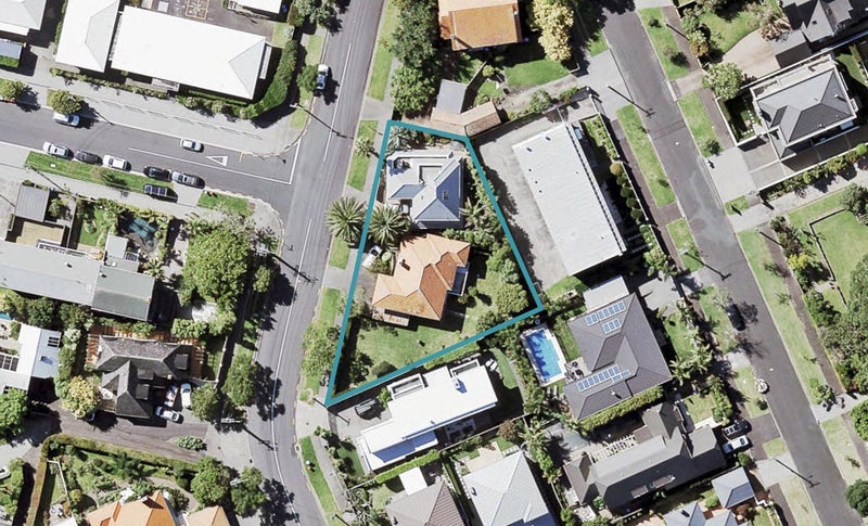 22 Long Drive, St Heliers, Auckland - Carousel 1